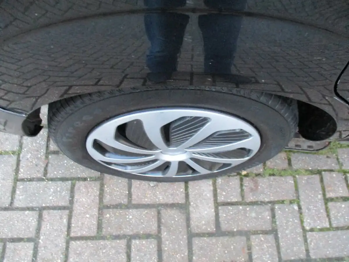 2013-vauxhall-zafira-16-exclusiv-big-12
