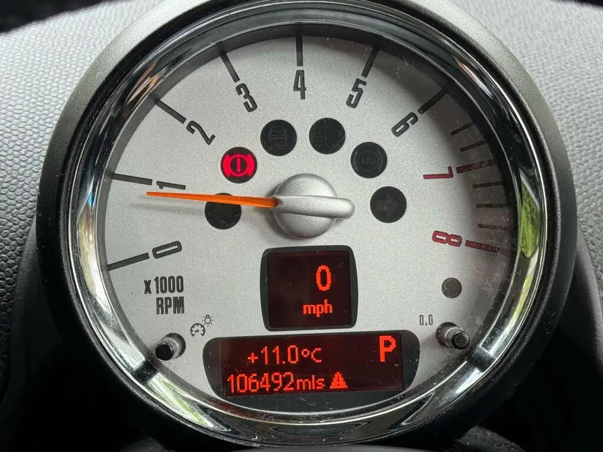2012-mini-countryman-16-one-122bhp-auto-big-16