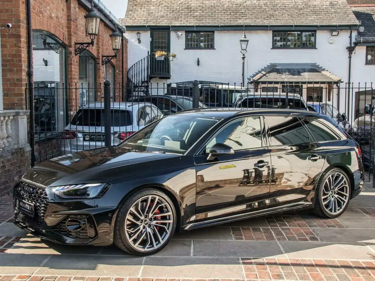 2024-audi-rs4-avant-29-tfsi-vorsprung-big-4