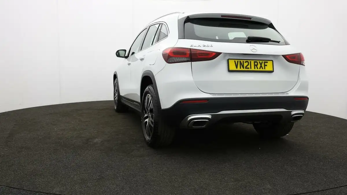 2021-mercedes-benz-gla-class-13-gla-200-sport-big-79
