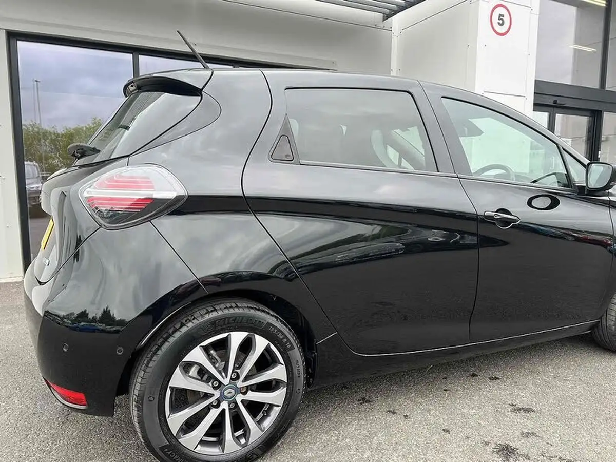 2021-renault-zoe-e-i-gt-line-rapid-charge-big-15