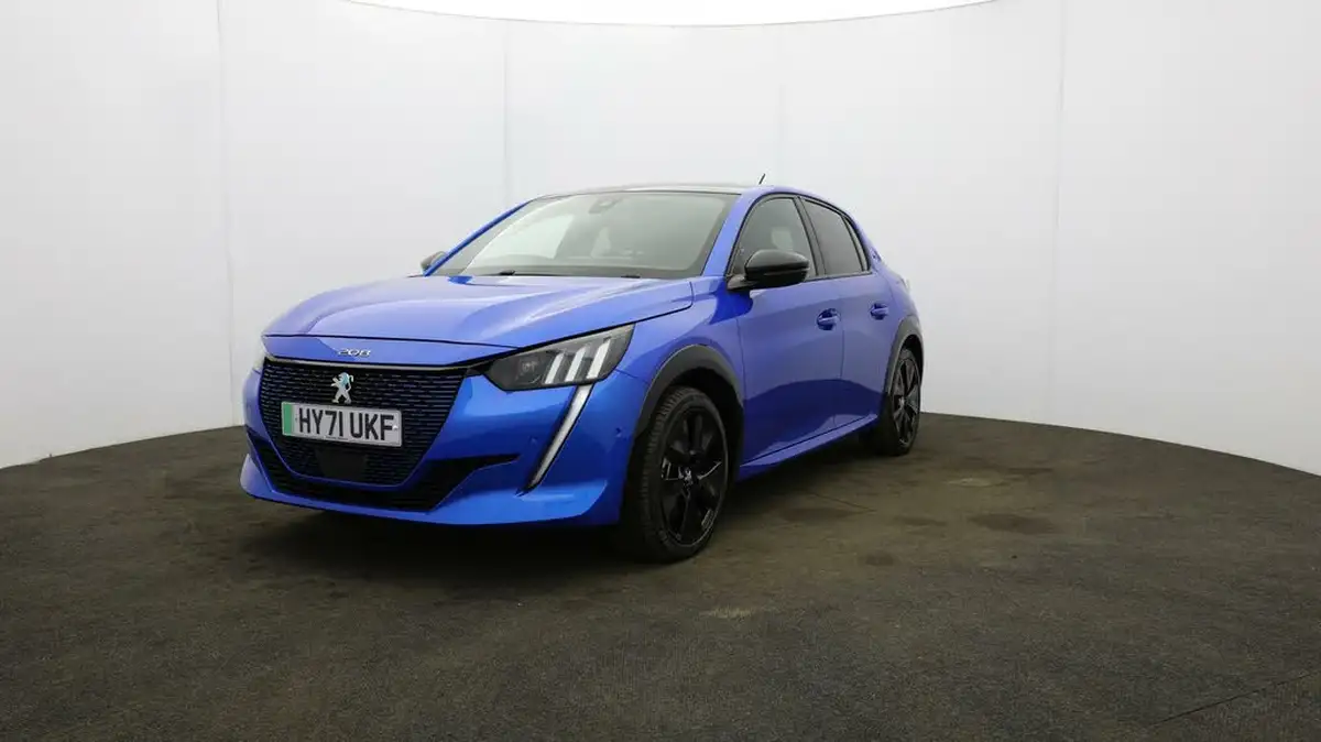 2021-peugeot-208-e-gt-premium-big-31
