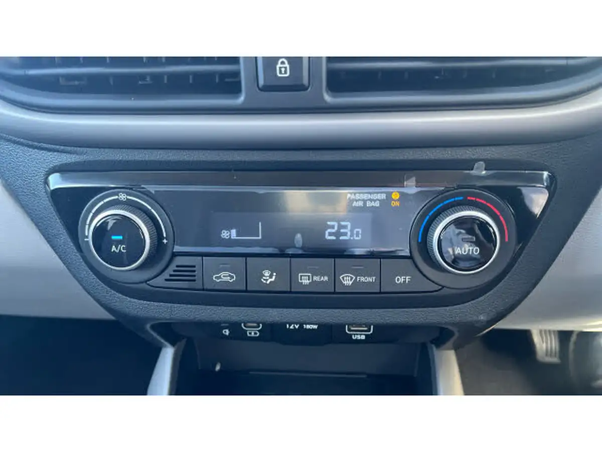 2025-hyundai-i10-12-premium-79ps-auto-big-28