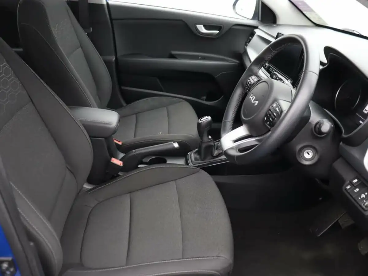 2022-kia-rio-10-t-gdi-2-big-20