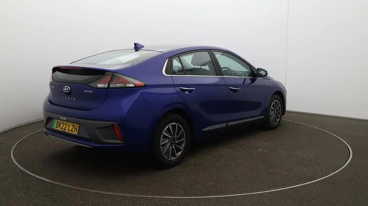 2022-hyundai-ioniq-e-premium-electric-big-7