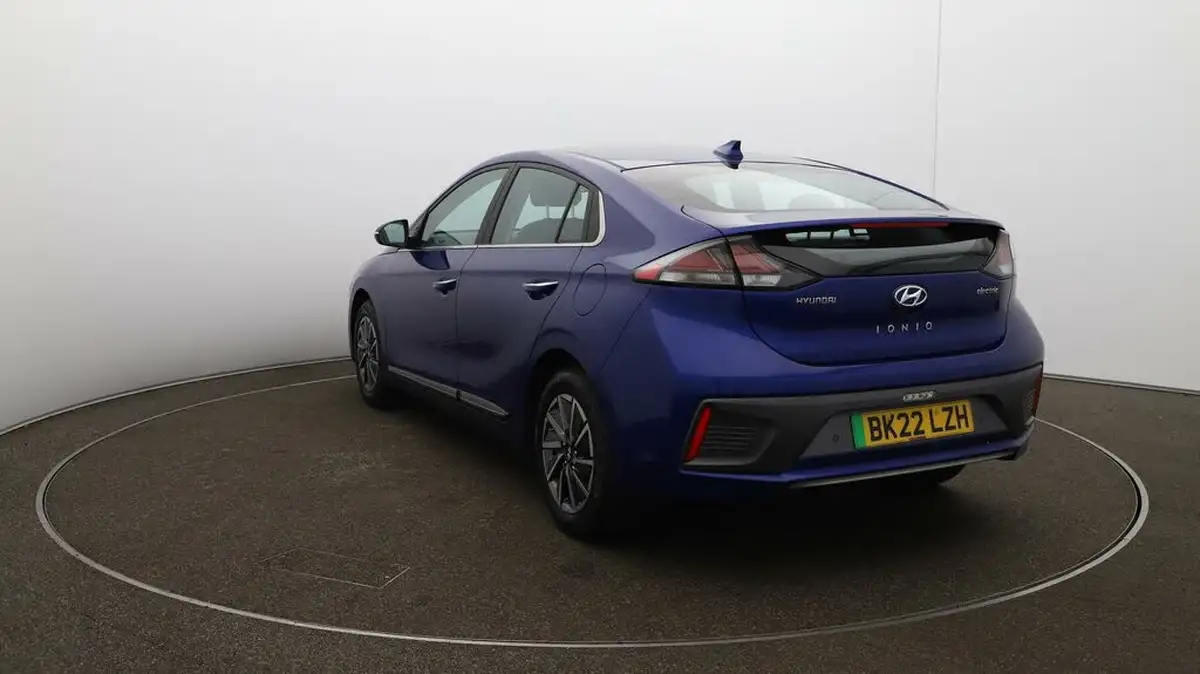 2022-hyundai-ioniq-e-premium-electric-big-59