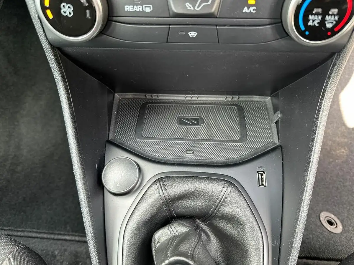 2022-ford-fiesta-10t-trend-100ps-5d-big-23