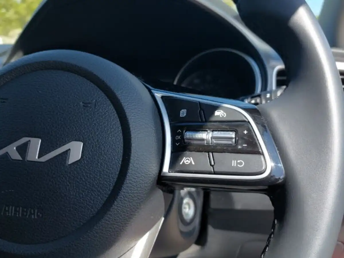 2024-kia-xceed-15-t-gdi-2-138bhp-big-12