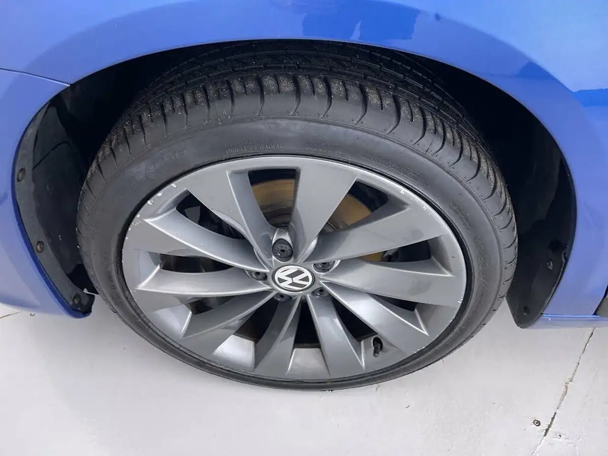 2015-volkswagen-scirocco-14-tsi-gt-big-10