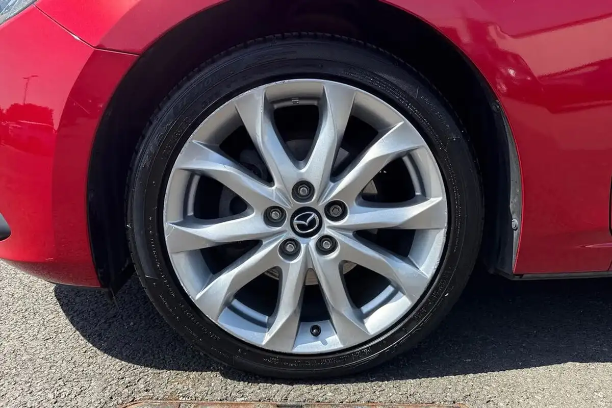 2016-mazda-mazda3-20-sport-nav-120ps-skyactiv-g-hatchback-5d-big-21
