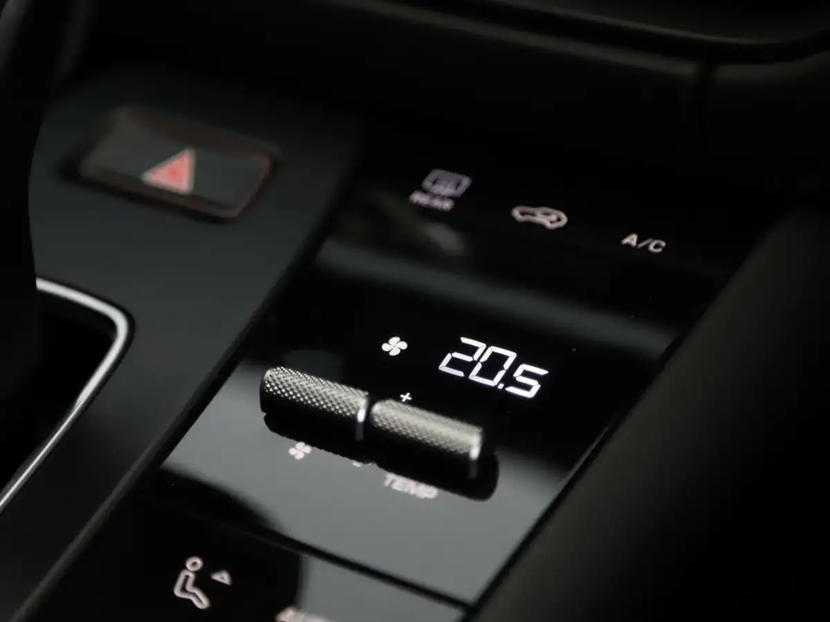 2022-porsche-macan-29-v6-s-big-13