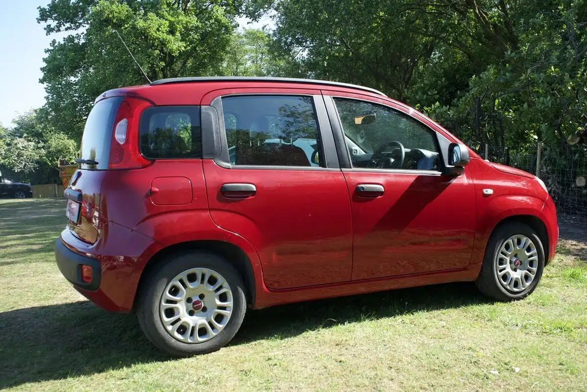 2014-fiat-panda-12-easy-big-18