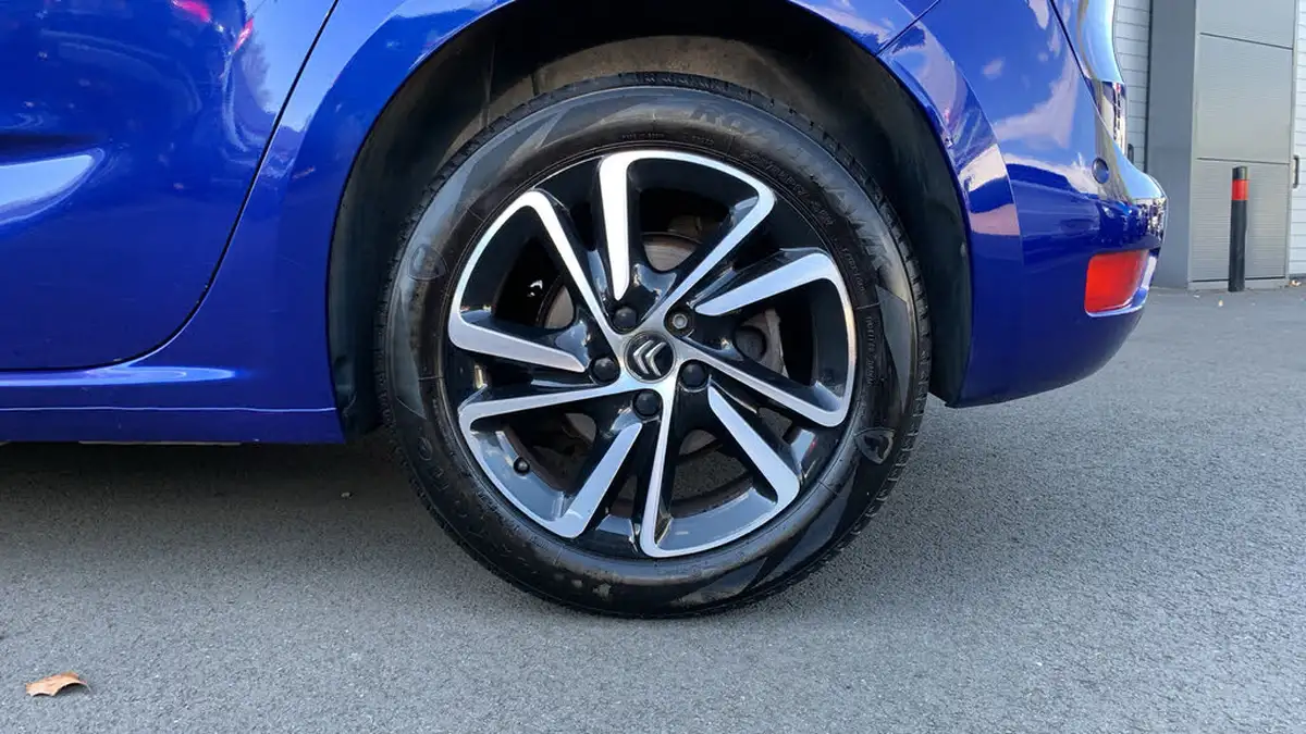 2019-citroen-c4-spacetourer-15bluehdi-flair-big-14