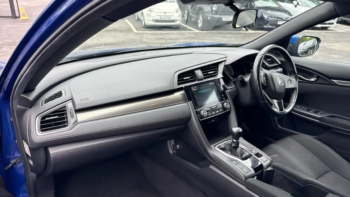 2018-honda-civic-10-vtec-turbo-sr-129ps-hatchback-5d-big-9
