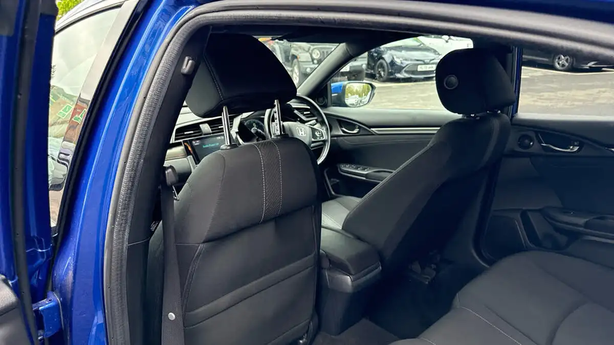 2018-honda-civic-10-vtec-turbo-sr-129ps-hatchback-5d-big-13