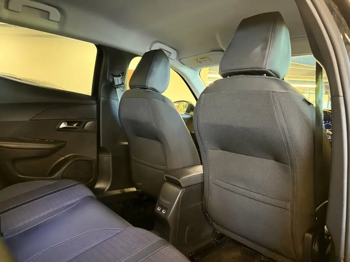 2022-peugeot-2008-suv-12-puretech-allure-premium-100bhp-big-37