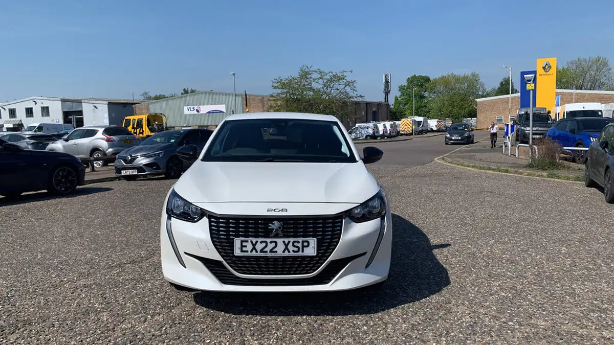 2022-peugeot-208-12-puretech-allure-premium-100bhp-eat8-big-7