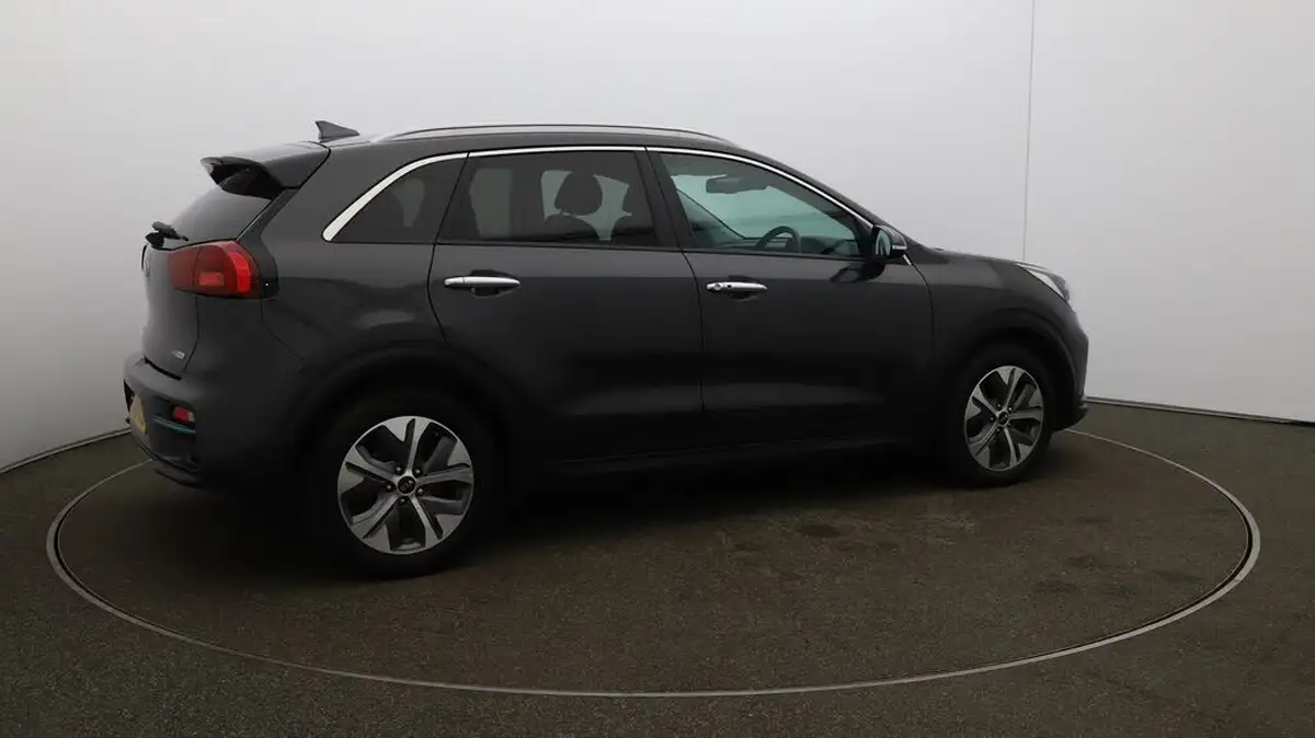2021-kia-e-niro-ev-3-big-50