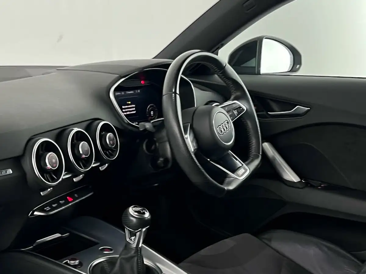 2016-audi-tt-coupe-20tdi-ultra-s-line-big-16