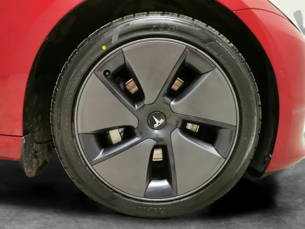 2022-tesla-model-3-e-long-range-big-30