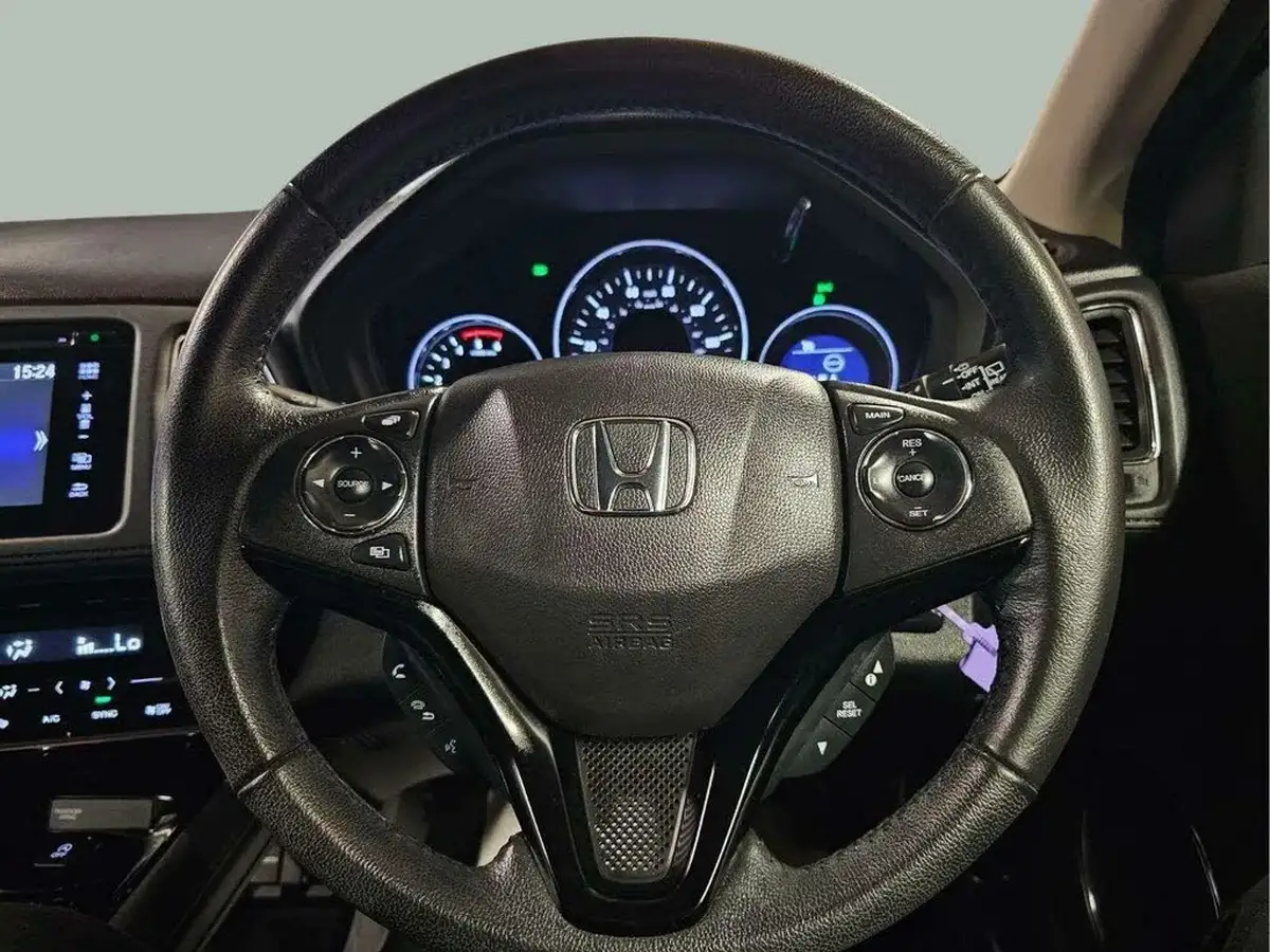 2016-honda-hr-v-16-i-dtec-se-navi-big-7