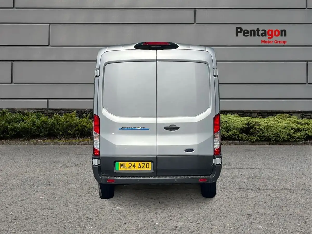 2023-ford-transit-e-350-l2h2-leader-269ps-big-16
