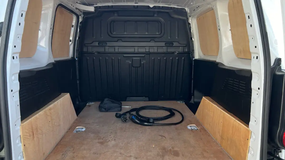 2023-citroen-berlingo-e-enterprise-edition-m-50kwh-800-big-24