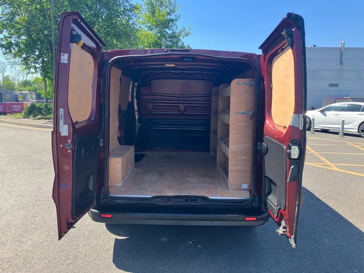 2022-renault-trafic-20dci-sl28-130-business-big-17