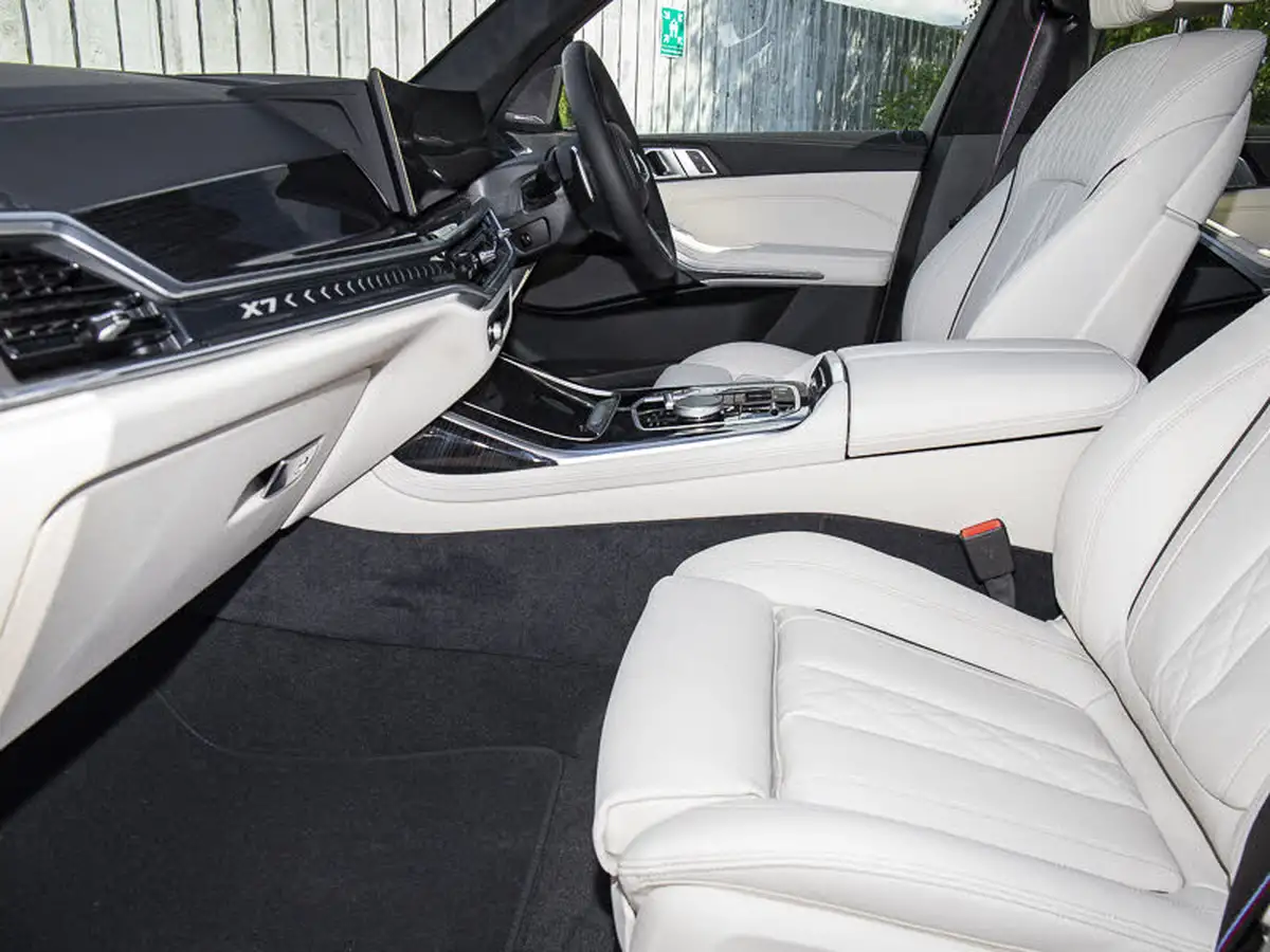 2024-bmw-x7-30-xdrive40i-m-sport-big-6