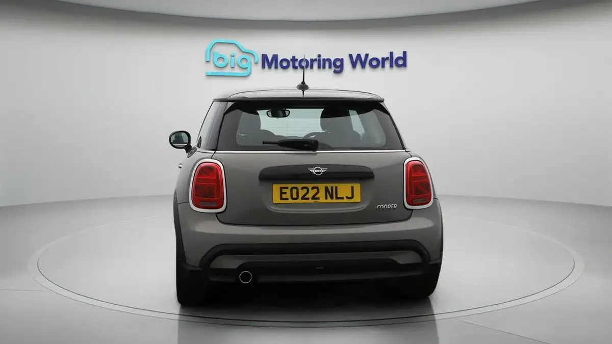 2022-mini-cooper-15-cooper-classic-hatchback-3d-auto-big-6
