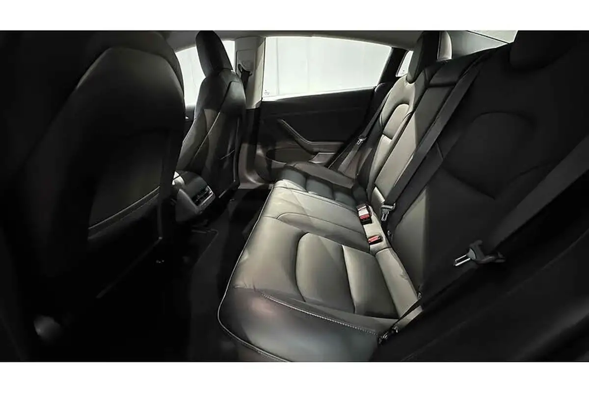 2022-tesla-model-3-e-performance-big-20