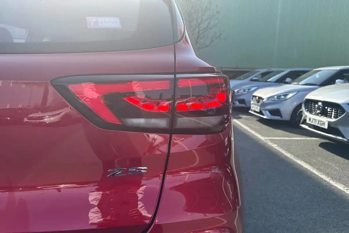 2023-mg-zs-suv-15-vti-tech-exclusive-big-20