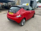 2014-chrysler-ypsilon-12-blackred-small-7