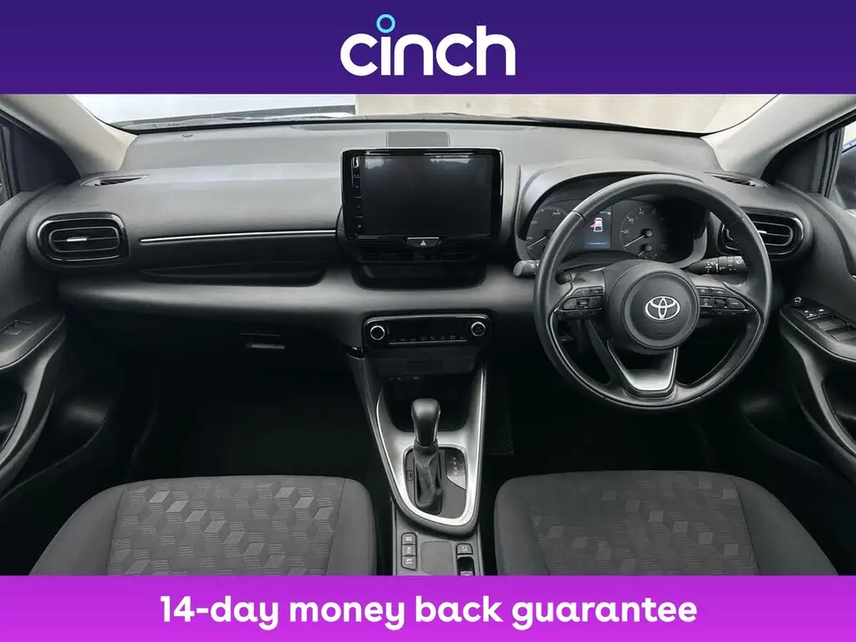2024-toyota-yaris-15-vvt-i-icon-big-10