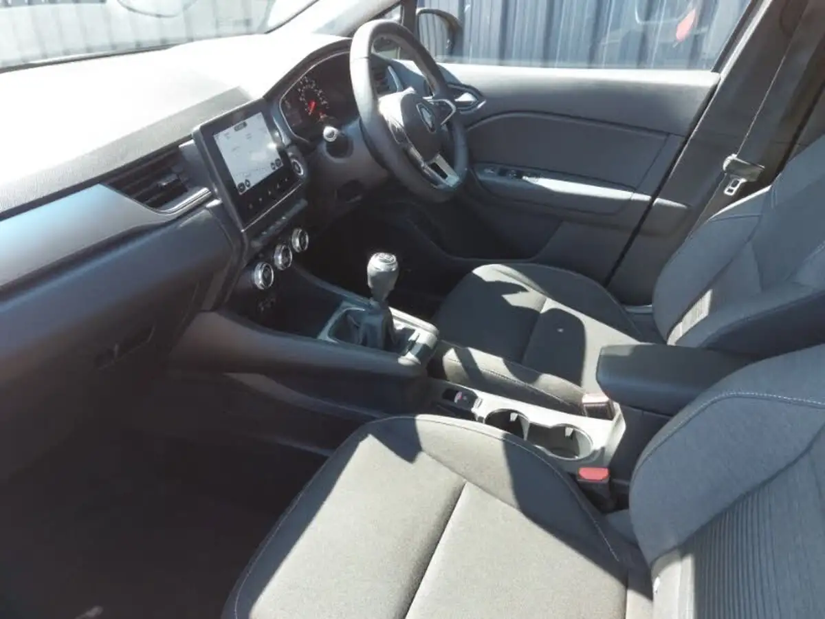 2021-renault-captur-10-tce-iconic-90ps-big-4