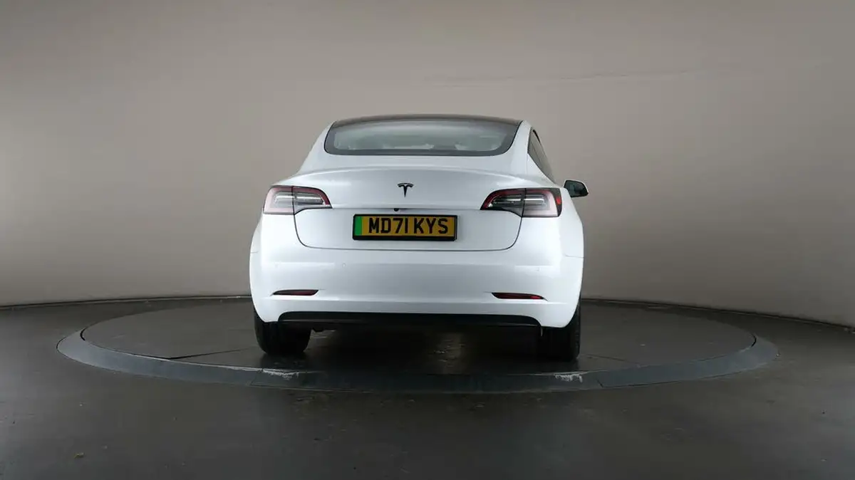 2021-tesla-model-3-e-standard-plus-big-70