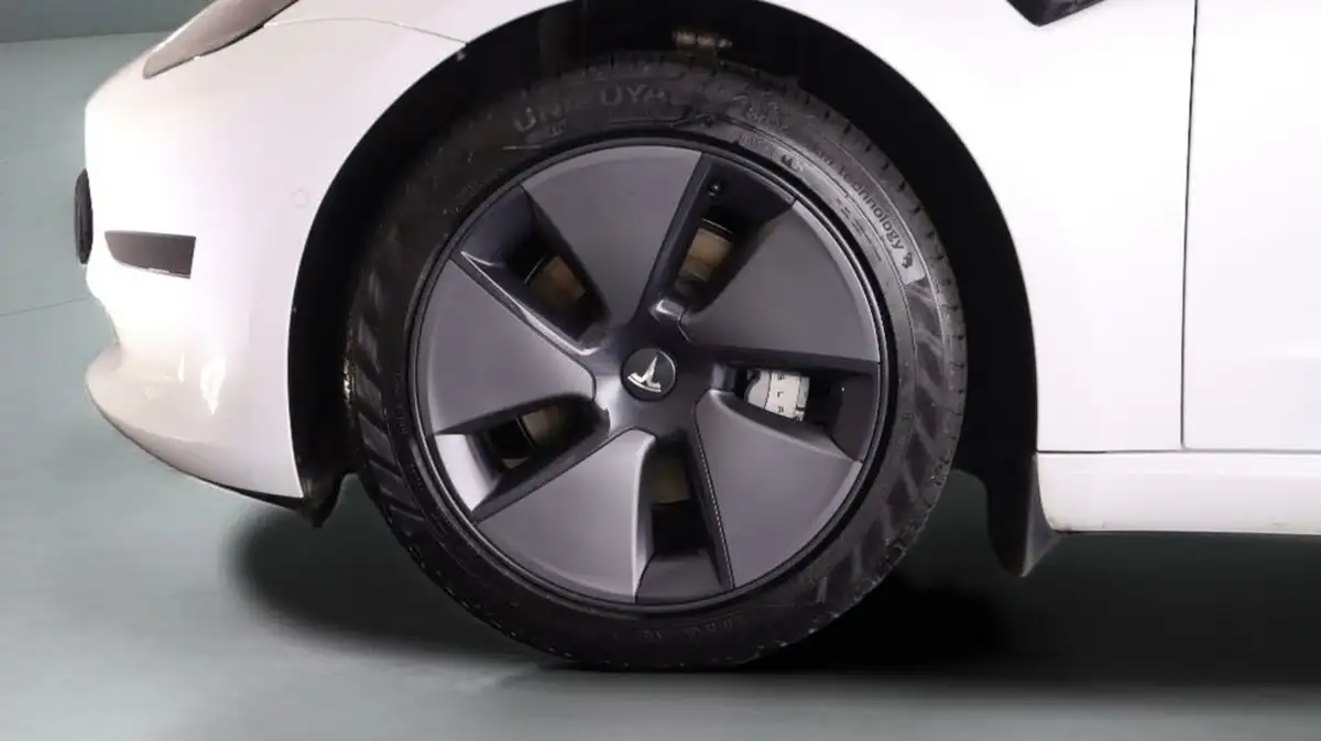 2021-tesla-model-3-e-standard-plus-big-18