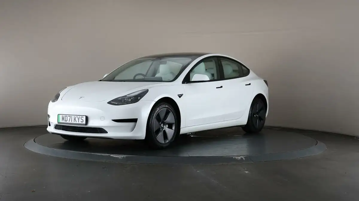 2021-tesla-model-3-e-standard-plus-big-42