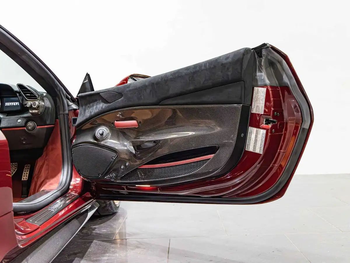 2020-ferrari-488-39-488-spider-big-25