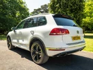 2017-volkswagen-touareg-30tdi-r-line-plus-262ps-ss-2967cc-small-4