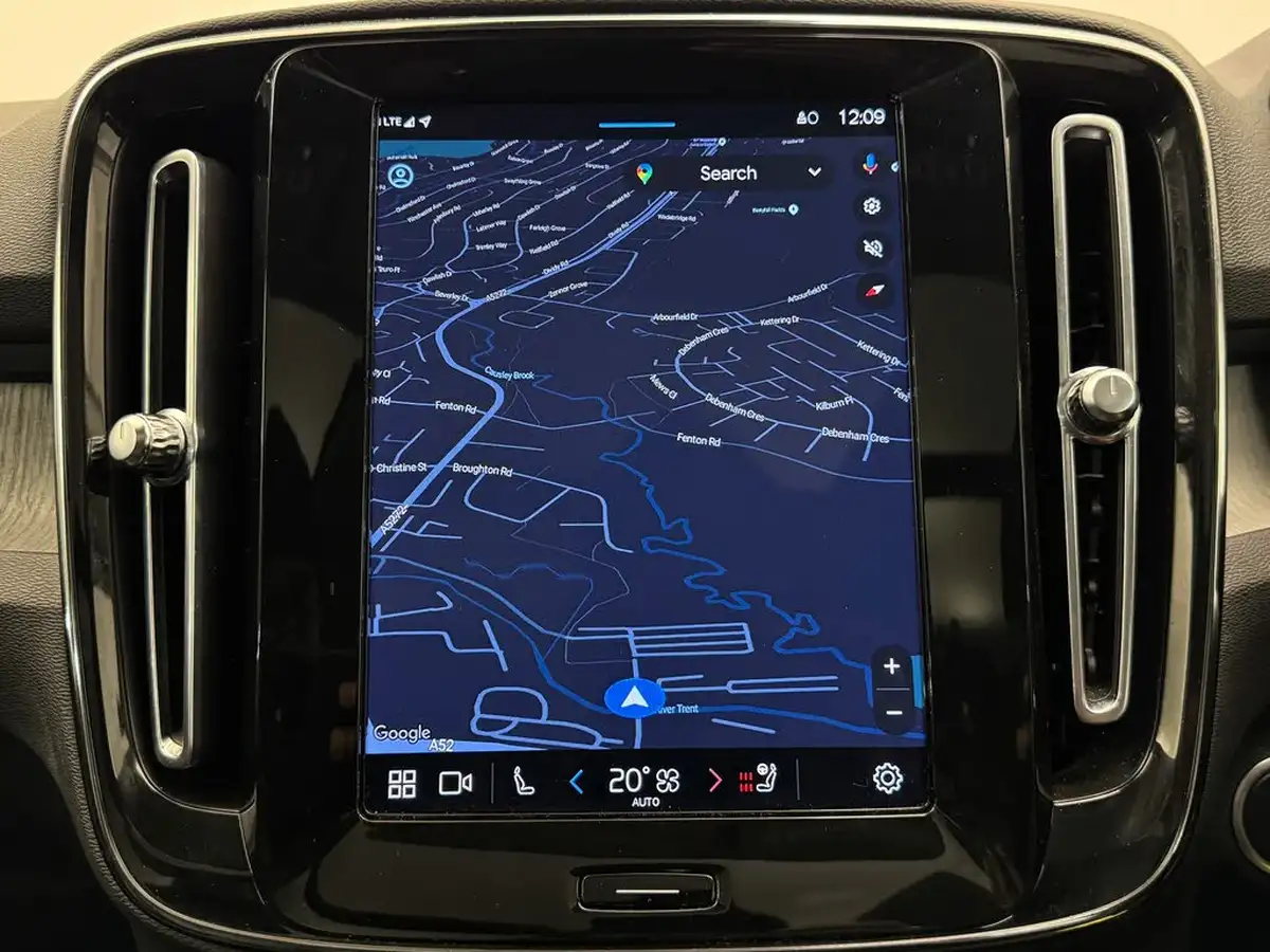 2023-volvo-xc40-20-b4-ultimate-big-23