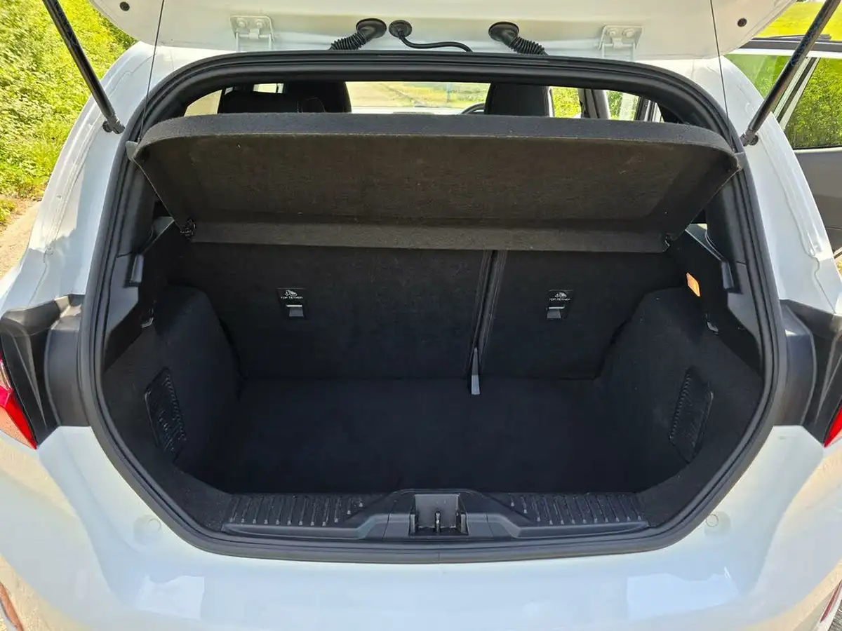2021-ford-fiesta-10t-active-edition-125ps-hybrid-mhev-big-45