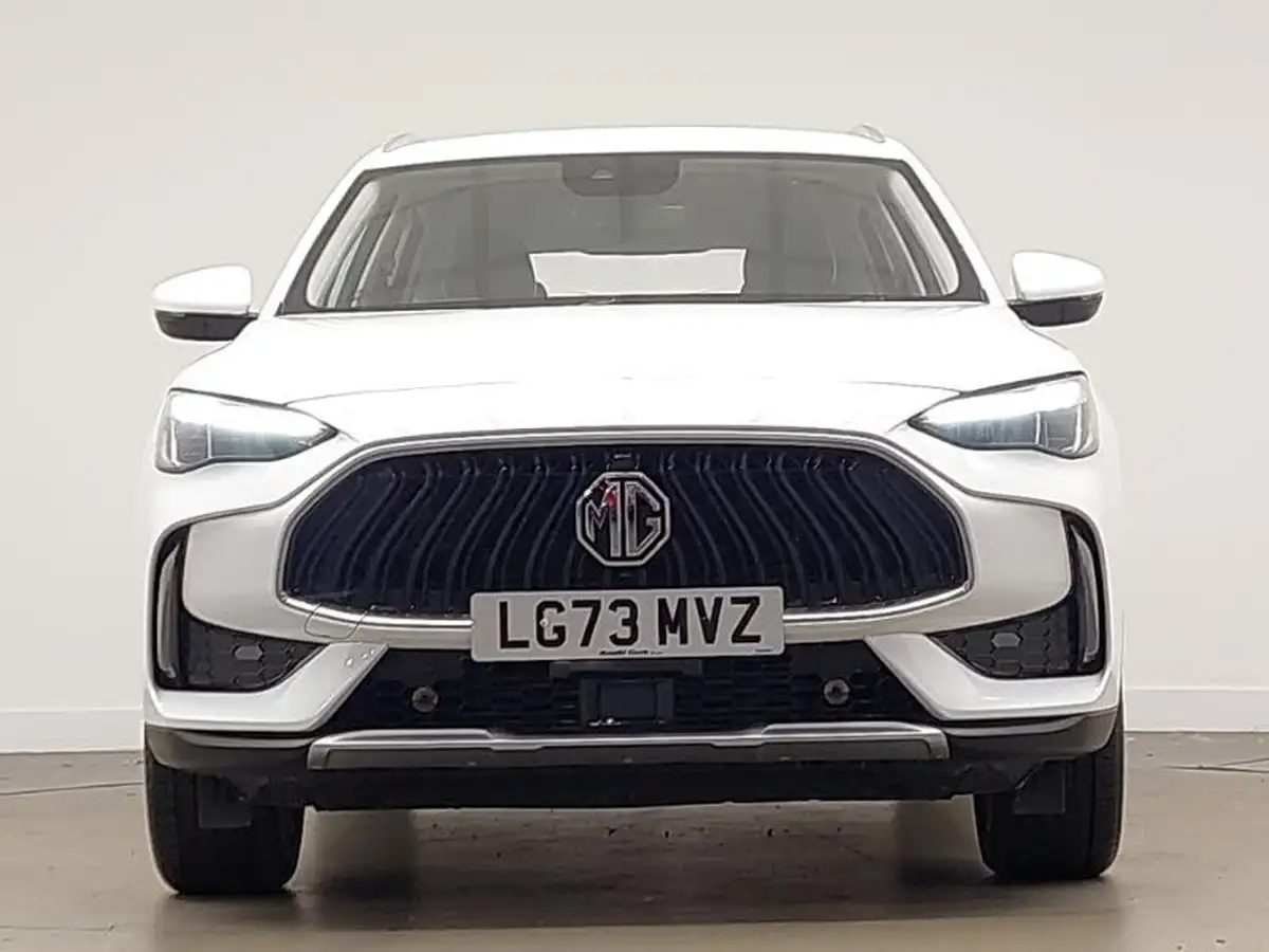 2023-mg-hs-15t-gdi-se-162ps-dct-big-11