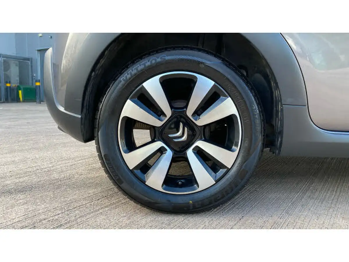 2018-citroen-c3-12-puretech-feel-82ps-big-6
