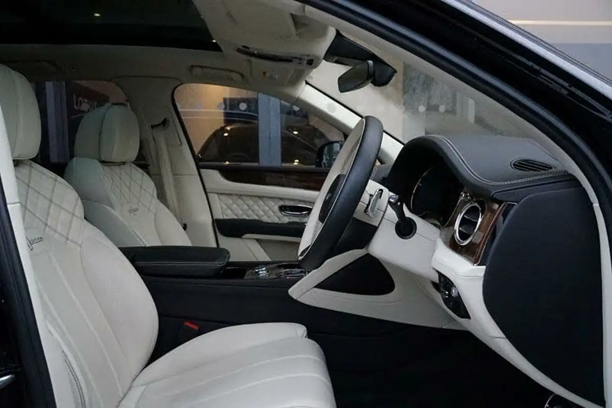 2019-bentley-bentayga-40-v8-big-30