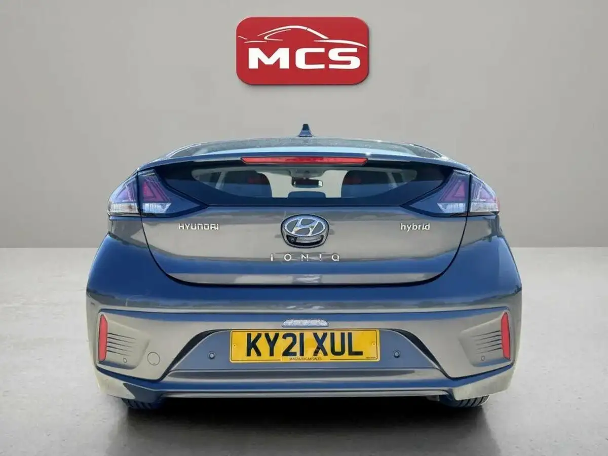 2021-hyundai-ioniq-16-gdi-premium-hybrid-big-5