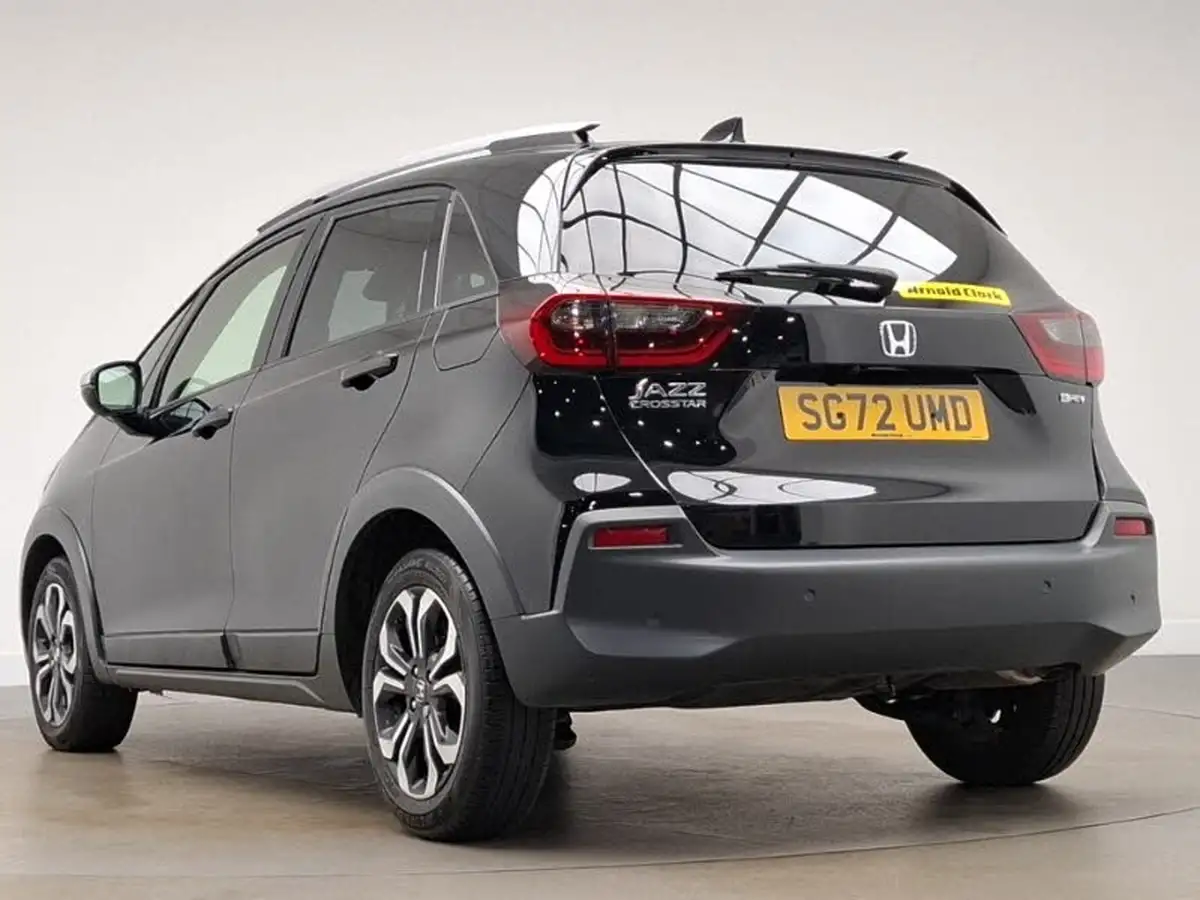 2022-honda-jazz-15-i-mmd-ex-109ps-big-1
