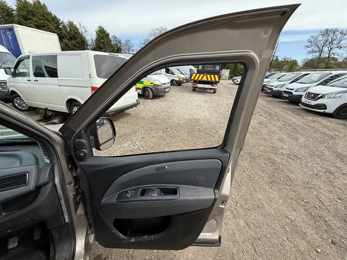 2017-fiat-doblo-cargo-16td-l2h1-maxi-sx-105eu6-big-15