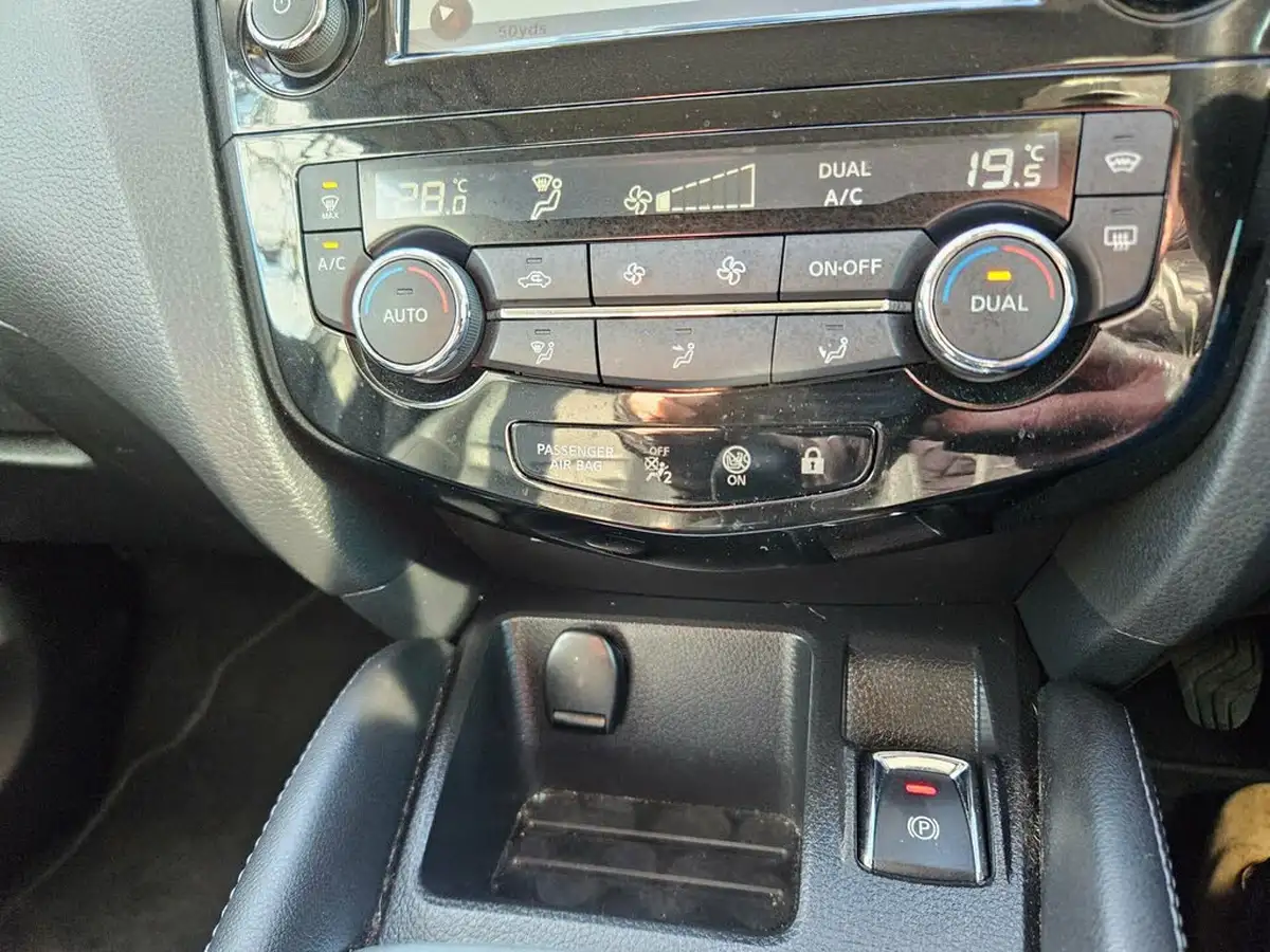 2017-nissan-qashqai-15dci-tekna-big-37