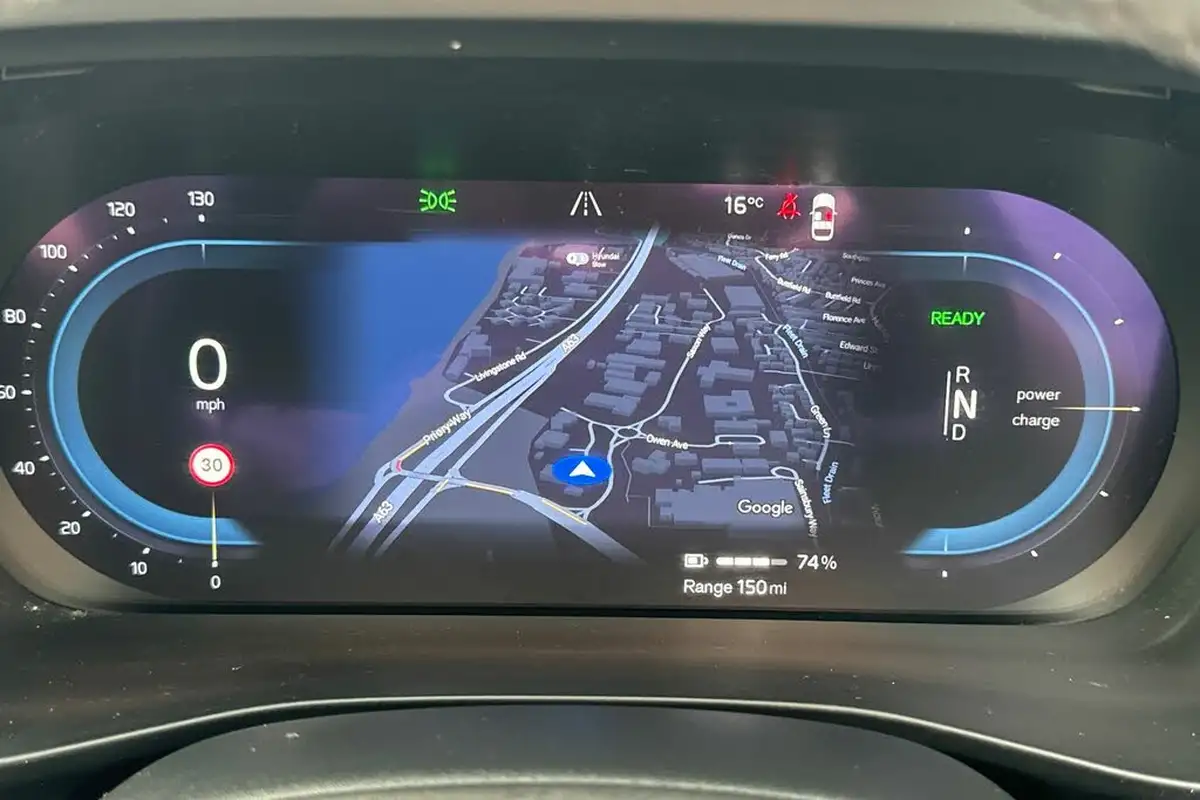 2021-volvo-xc40-e-twin-recharge-big-26